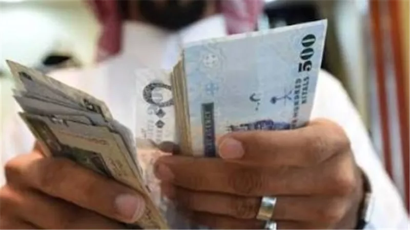قائمة شاملة بأسعار الريال السعودي في البنوك للبيع والشراء اليوم