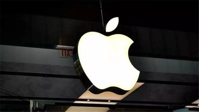 أبل تكشف: نسخة iPhone 18 Pro Max الأمريكية مختلفة عن باقى الإصدارات