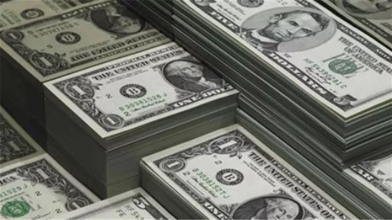 تحديثات أسعار الدولار اليوم الاثنين: الجنيه يحافظ على توازنه أمام العملة الخضراء