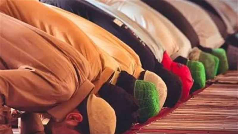 تعرف على توقيت أذان المغرب ومواعيد الصلوات الخمس في القاهرة والإسكندرية
