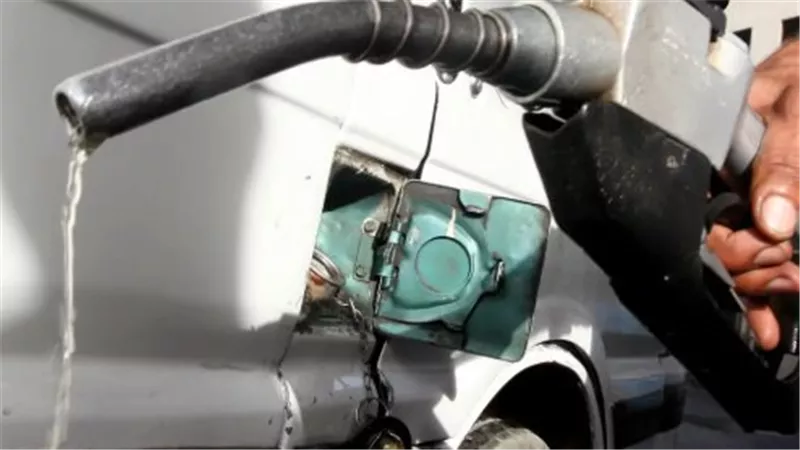 تعرف على أسعار البنزين والسولار والغاز اليوم الاثنين في كافة المحطات