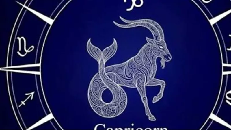 توقعات الأبراج اليوم السبت 4 يوليو 2026: رحلة النجوم في آفاق المواليد
