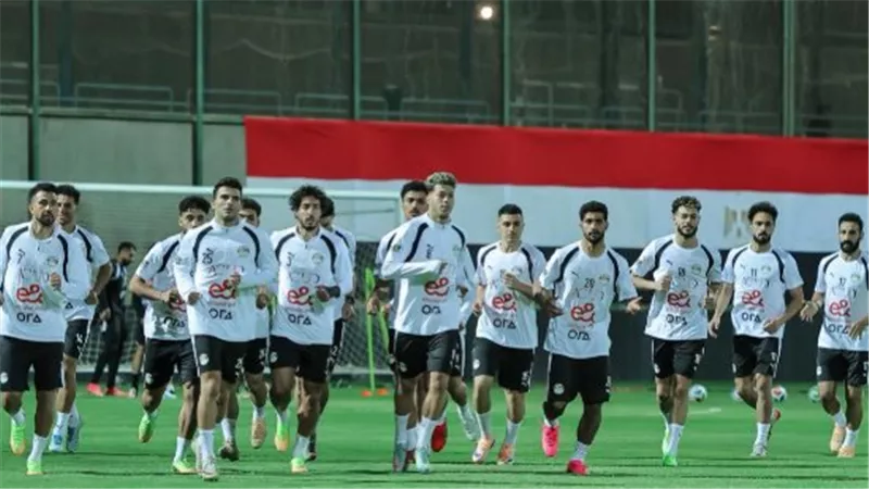 منتخب مصر يواجه الأرجنتين وسط استعدادات استثنائية بسبب سوء الأحوال الجوية