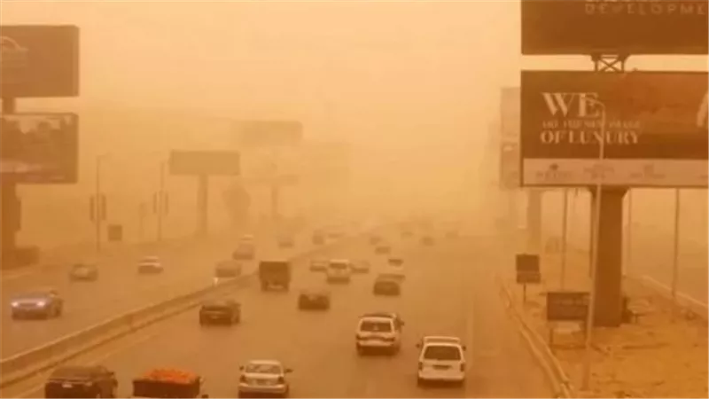 طقس الصيف في مصر: تحذيرات من ارتفاع الأمواج واضطراب الملاحة في الشواطئ الشمالية