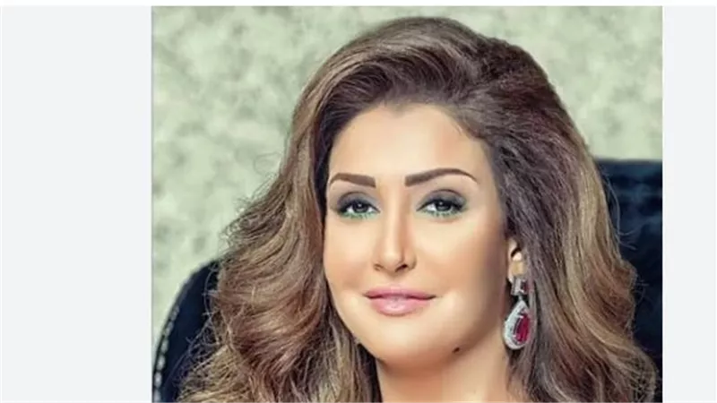 غادة عبدالرازق.. البدايات الأولى والنشأة والطموح الفني