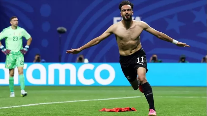 مصطفى زيكو: البطولة موجهة.. الحكم أضاع حلم شعب بأكمله