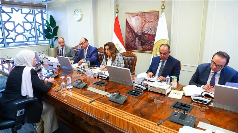 الدكتورة منال عوض تترأس لجنة اختيار القيادات الجديدة بوزارة التنمية المحلية والبيئة