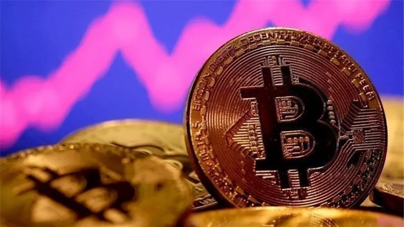  بيتكوين ترتفع مدفوعة بتصريحات ترامب عن دعم العملات الرقمية 