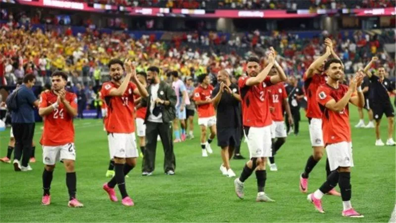 حفيظ دراجي: منتخب مصر خرج من البطولة ودخل قلوب العالم.. ولم يكن مسموحًا بإقصاء ميسي
