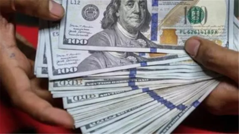 جدول تحديثات أسعار الدولار في السوق المصرفي المصري اليوم الخميس