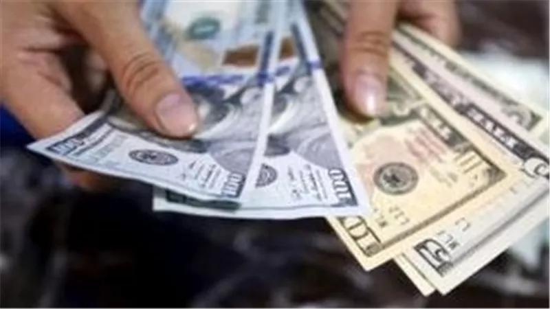 تحديثات أسعار العملات: الدولار يواصل الثبات في البنوك المصرية بمنتصف تعاملات اليوم