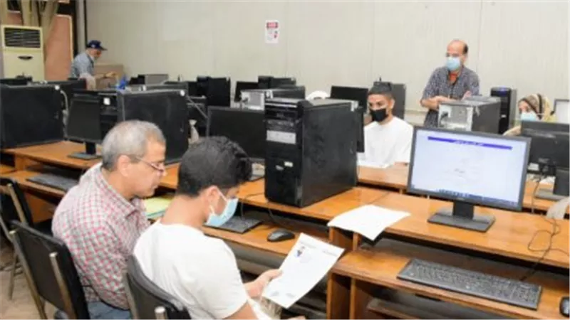 كل ما تريد معرفته عن نظام الساعات المعتمدة في برنامج التكنولوجيا الحيوية
