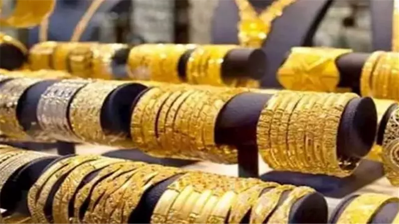 تحليل أسباب التماسك المحلي للذهب.. عيار 21 عامل كام النهاردة في مصر؟