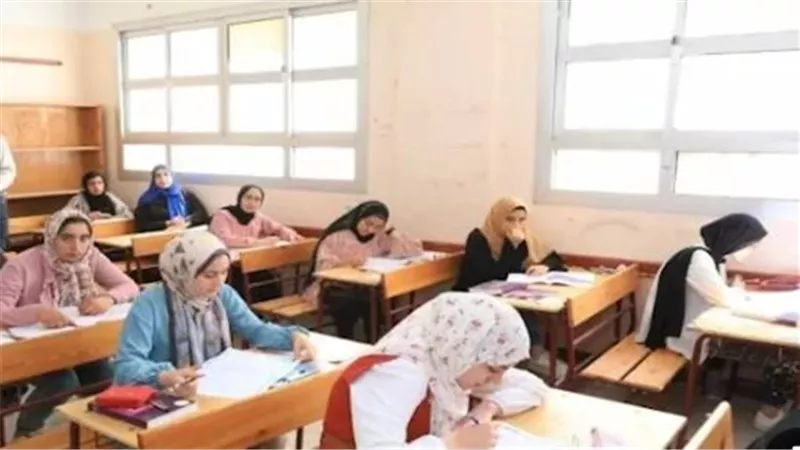 الدليل الشامل لطلاب الثانوية العامة لمعرفة خطوات استلام النتيجة عبر الهاتف المحمول