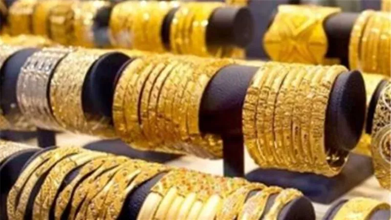 إقبال المصريين العاملين بالخارج يدعم أسعار الذهب محليًا ويرفع العلاوة السعرية