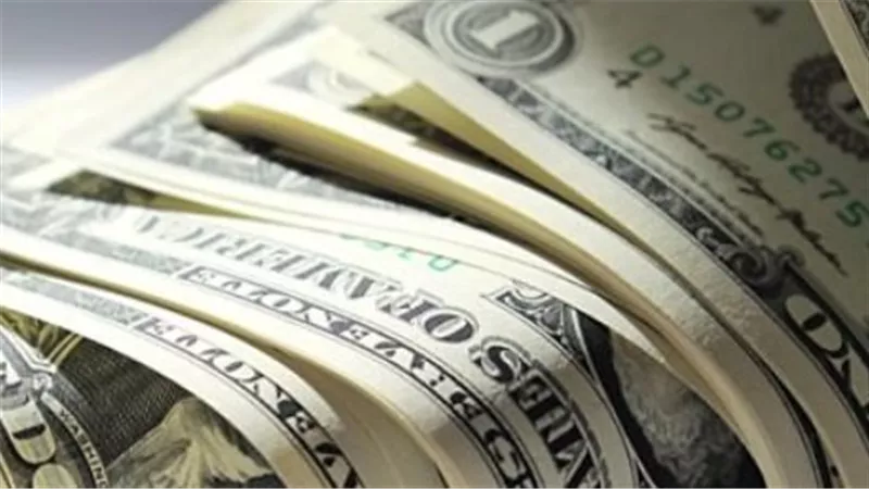 ثبات أسعار الصرف في البنوك الحكومية الكبرى والأهلي ومصر