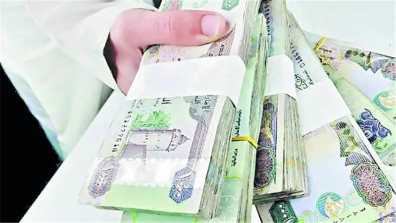 مصرف أبوظبي الإسلامي يسجل أعلى سعر لشراء وبيع الدرهم الإماراتي اليوم في السوق