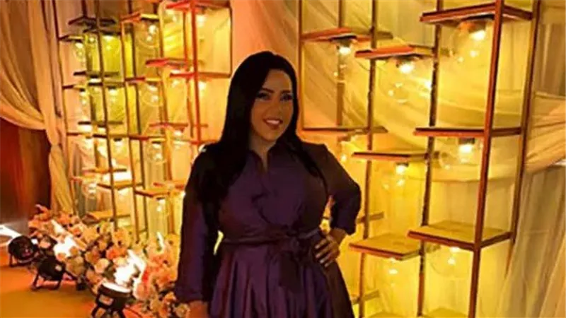  بعد جدل عبارة «دي جدّة حبيبتي».. شيماء سيف تدافع عن محمد حماقي: «هو بيجامل مش أكتر» 