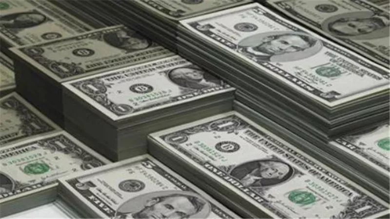 سعر الدولار اليوم بالبنك الأهلي وبنك مصر والبنك المركزي.. تحديث لحظي