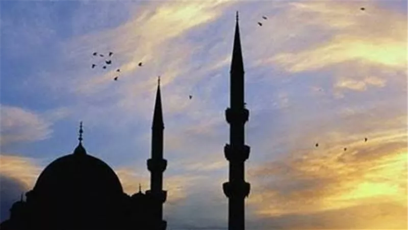 مواقيت الصلاة اليوم في محافظة القاهرة.. لماذا تختلف مواقيت الصلاة بين المحافظات؟