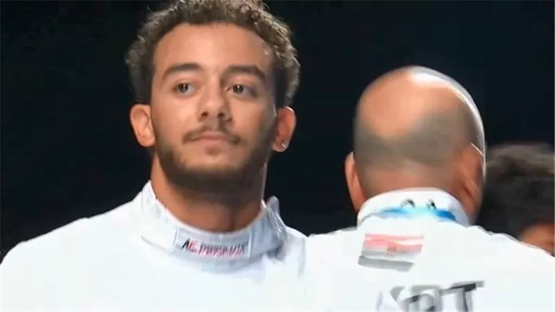 تنفيض التراب.. سر احتفال البطل المصري بعد الفوز على اللاعب الإسرائيلي
