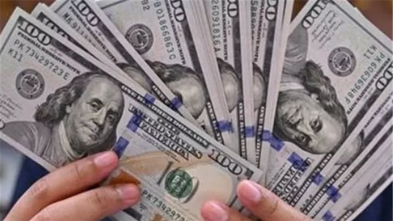 أسعار الدولار اليوم في البنك الأهلي وبنك مصر وCIB
