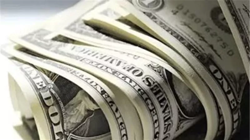 استقرار سعر الدولار أمام الجنيه المصري مع ارتفاع الاحتياطي النقدي