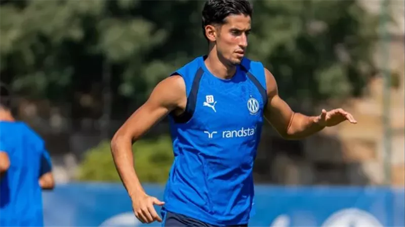 نايف أكرد يستعد لكتابة فصل جديد مع ريال سوسيداد