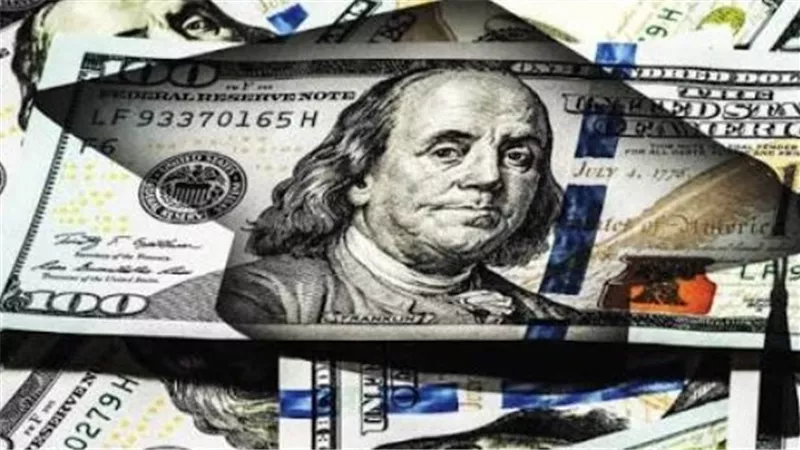 سعر الدولار الآن في البنوك المصرية.. استقرار ملحوظ أمام الجنيه