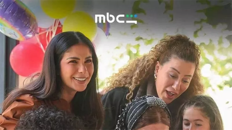 «طالع نازل».. منى زكي تخوض تجربة درامية جديدة مع هاني خليفة