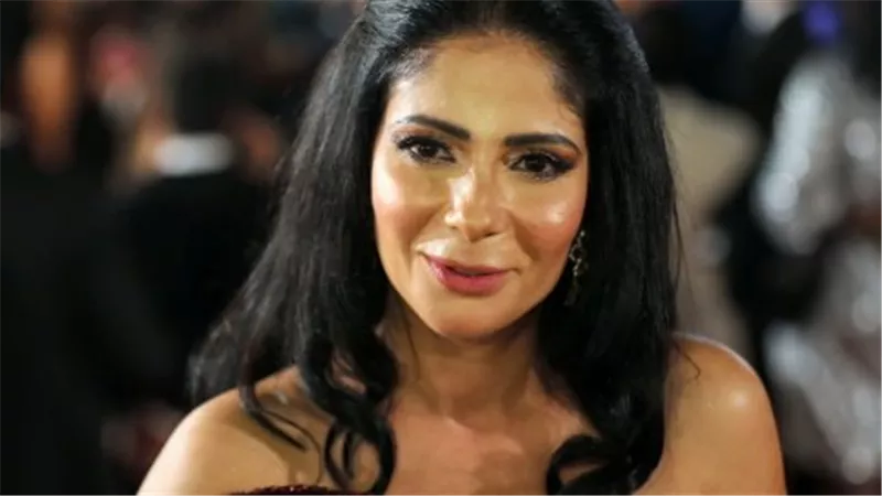 تفاصيل مسلسل منى زكي الجديد «طالع نازل».. القصة والأبطال والشخصيات