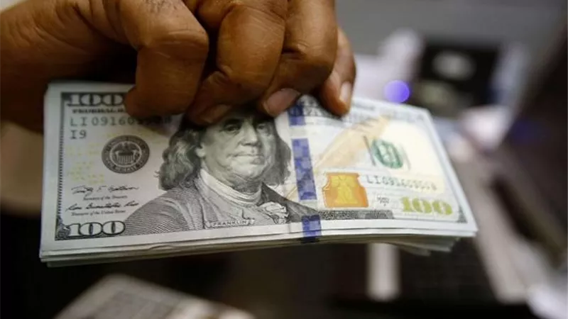 الدولار اليوم الأحد.. أسعار العملة الأمريكية في البنك المركزي والبنوك