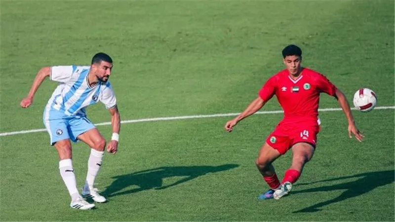 بيراميدز يفوز على مودرن دبي بسداسية وديا