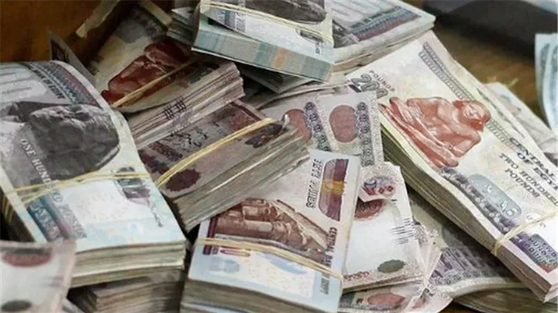 سعر الدولار مقابل الجنيه اليوم.. أحدث أسعار العملة الأمريكية