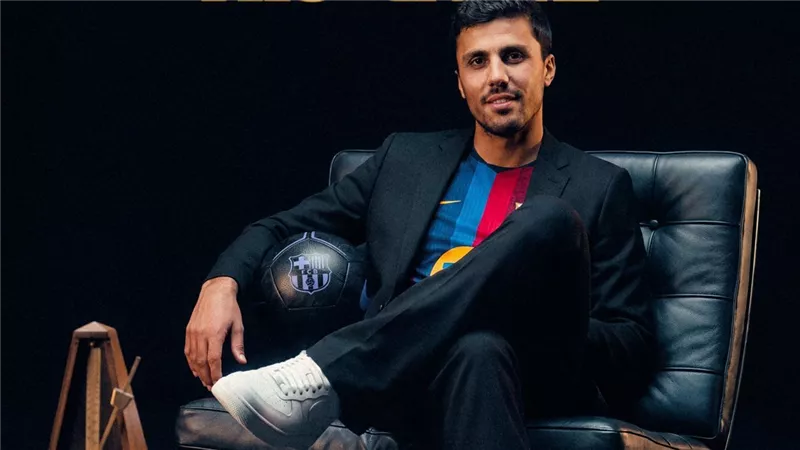 رسميًا.. برشلونة يعلن تعاقده مع رودري حتى يونيو 2030