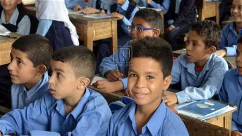 تأجيل الدراسة أم الالتزام بالموعد المحدد؟.. التعليم تكشف القرار
