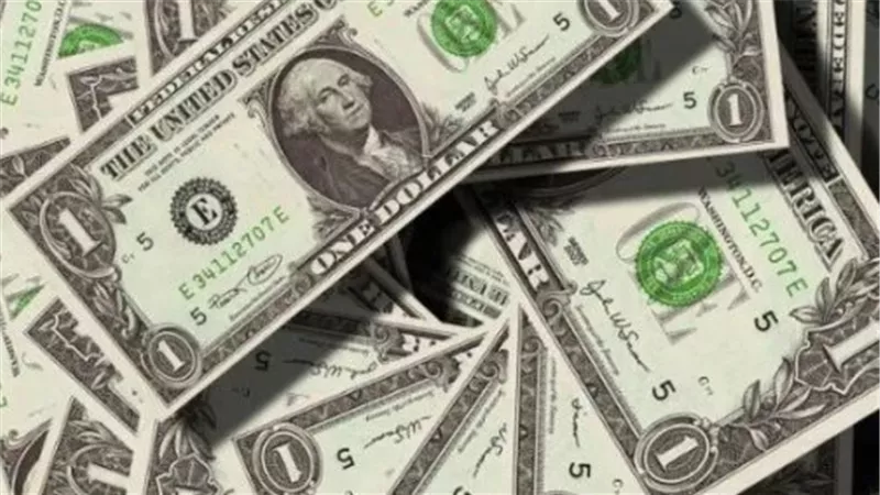 الدولار يحافظ على استقراره في البنوك.. تعرف على الأسعار الجديدة