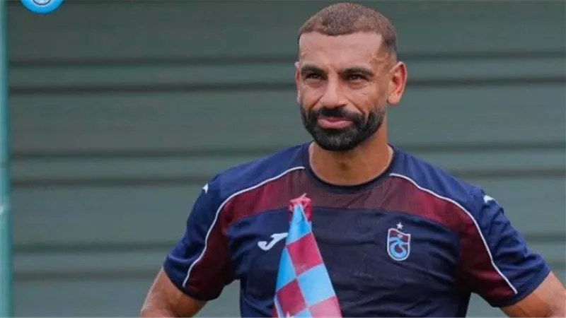 مدرب فرينتسفاروش يتغزل في صلاح قبل مواجهة طرابزون: لاعب من الطراز العالمي