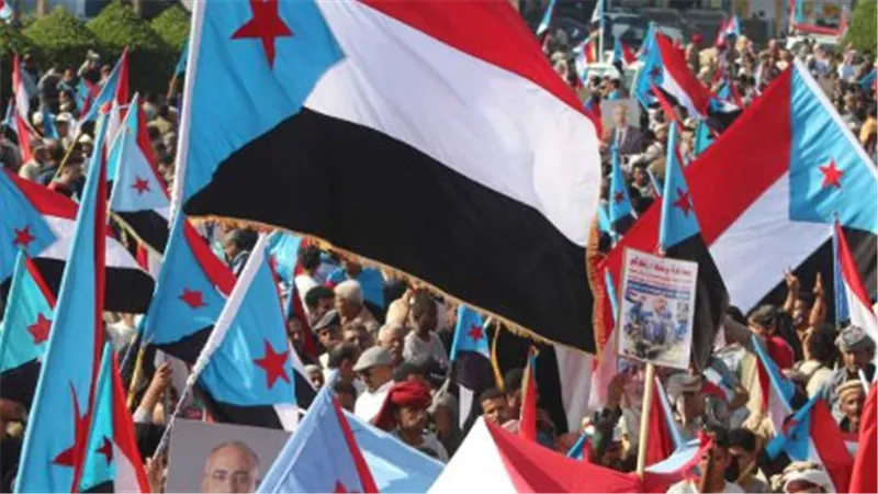 حرب الخدمات في الجنوب العربي.. أزمات معيشية تضغط على المواطنين وتختبر صمود الشارع