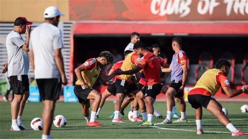 قبل انطلاق الدوري.. كيف يتعامل عموتة مع أزمة إمام عاشور في الأهلي؟