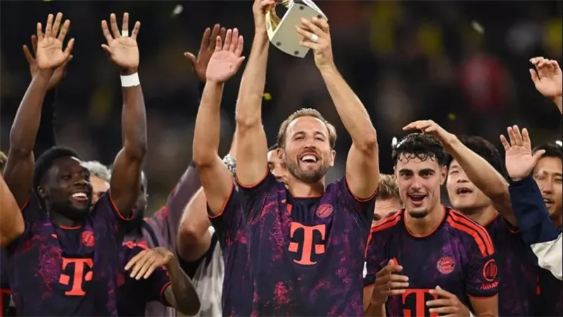 بايرن ميونيخ يسيطر على جوائز النقاد في الدوري الألماني