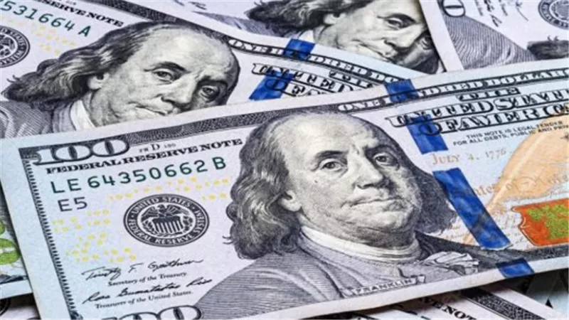 سعر الدولار اليوم.. الأخضر يستقر عند 50.37 جنيه للشراء في بنك مصر والأهلي