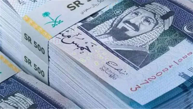 أسعار العملات العربية اليوم.. الدينار الكويتي والريال السعودي أمام الجنيه المصري