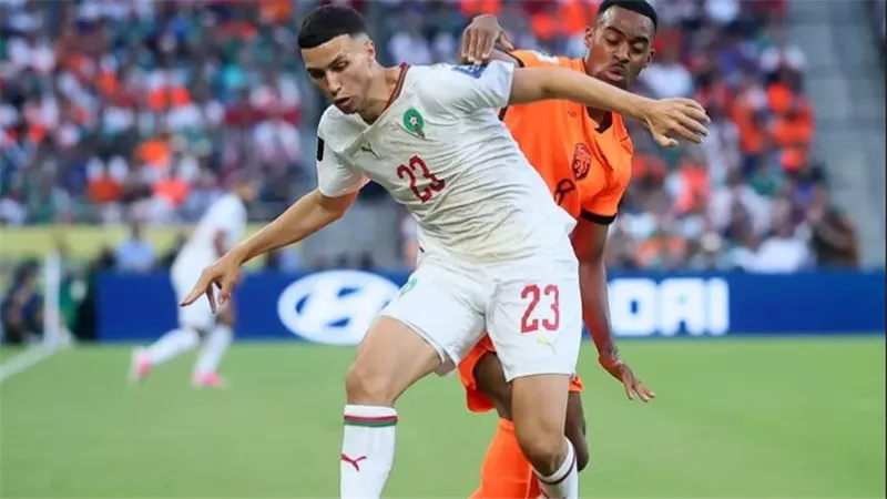 نيوكاسل يعود لمراقبة المغربي بلال الخنوس
