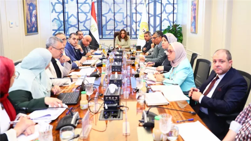 منال عوض توجه بتسريع مشروعات البيئة.. مؤشرات لقياس العائد وتعظيم الاستثمارات