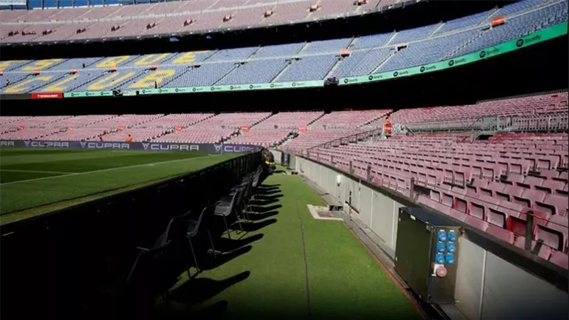 كامب نو يتفوق على ويمبلي في استضافة نهائي دوري الأبطال 2029