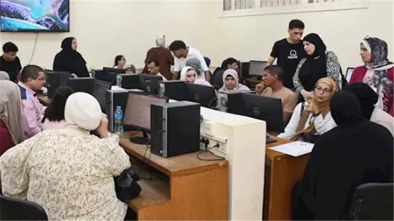 طلاب الثانوية العامة أمام فرصة جديدة.. معاهد الحاسبات والذكاء الاصطناعي في تنسيق 2026