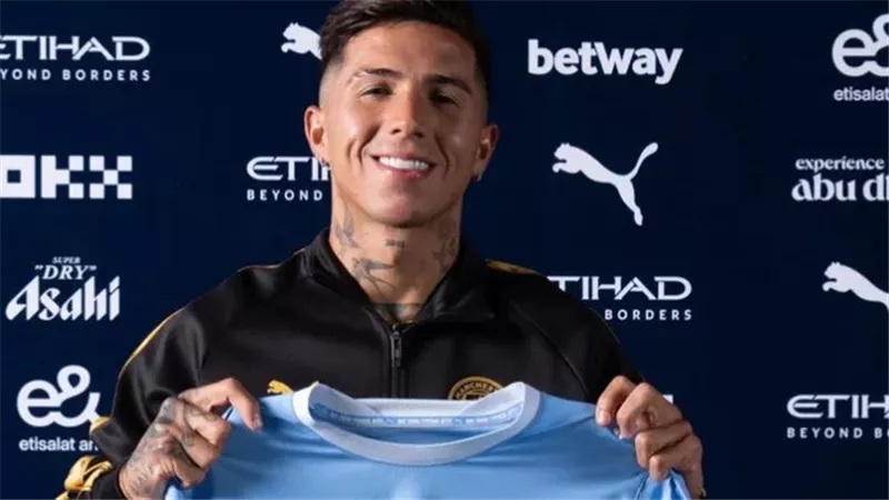الدوري الإنجليزي يحطّم مجددًا رقمه القياسي في سوق الانتقالات