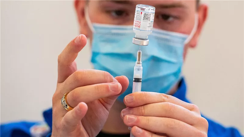 بشأن أوميكرون... شركة الأدوية الأميركية موديرنا تعلن أنها ستباشر إجراء تجارب سريرية 