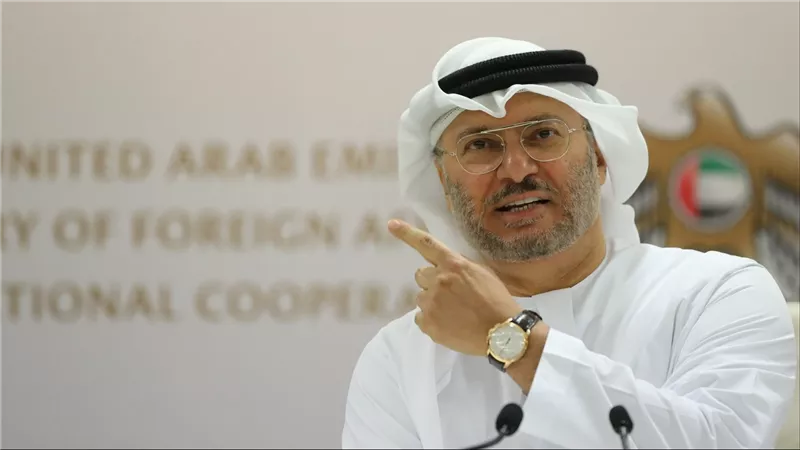 قرقاش يُعلق على اعتذار رئيس الوزراء الصومالي للإمارات
